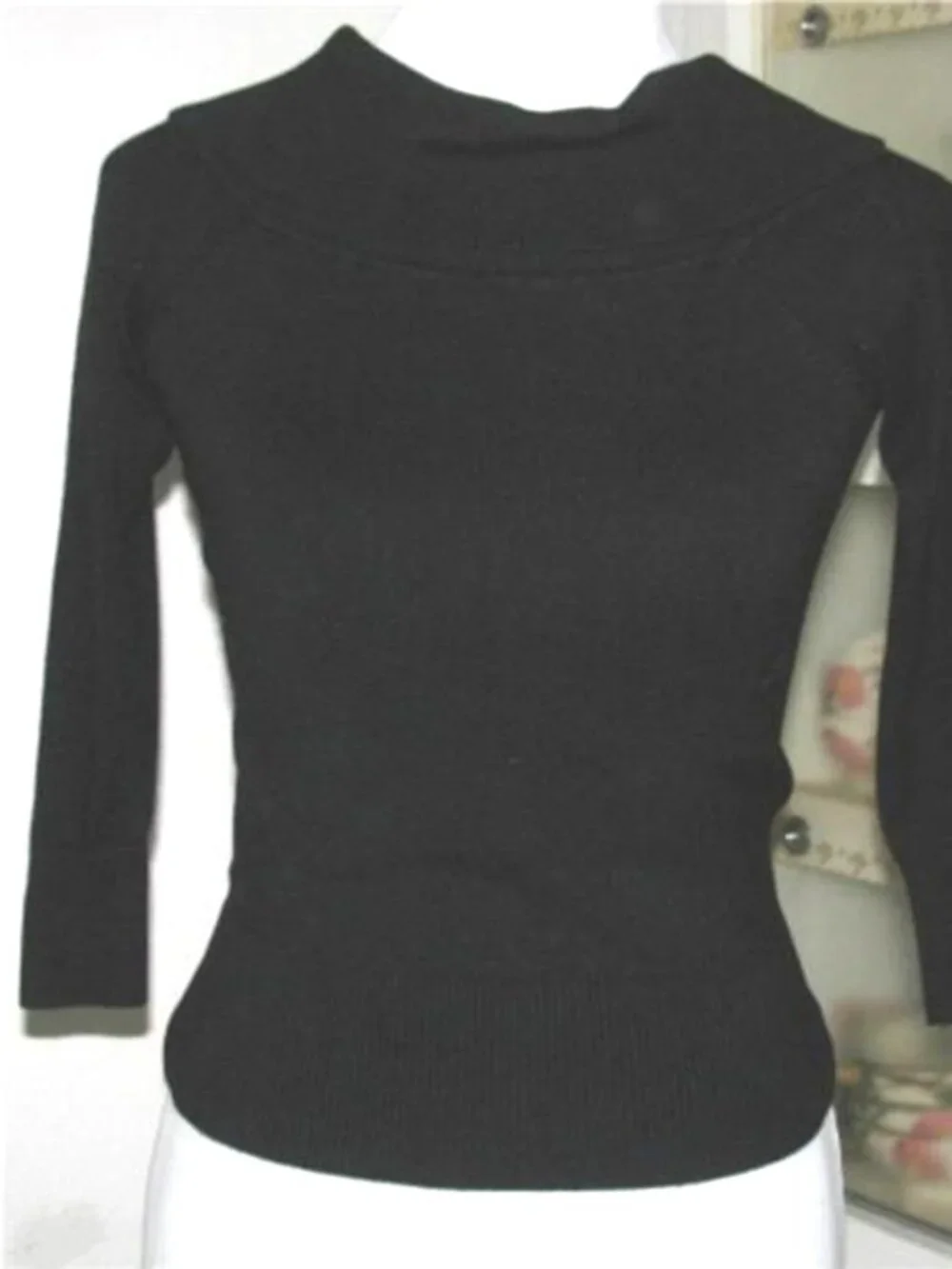 BLACK Knit Lightweight SWEATER Size S J. J. Basics